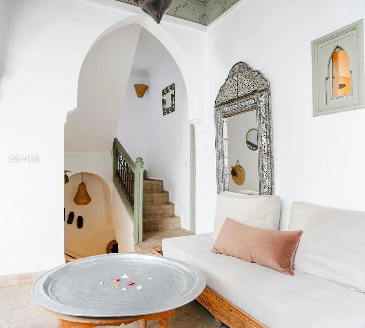 Riad Lou, 5 Bedrooms, Private 12 P, Pool, Hammam Marrakesh 0*,